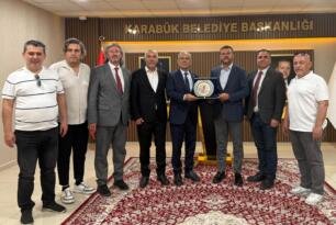 TGF GENEL BAŞKANI YILMAZ KARACA, KARABÜK GAZETECİLER CEMİYETİ ZİYARETİNDE KONUŞTU ÇARPICI AÇIKLAMALAR YAPTI