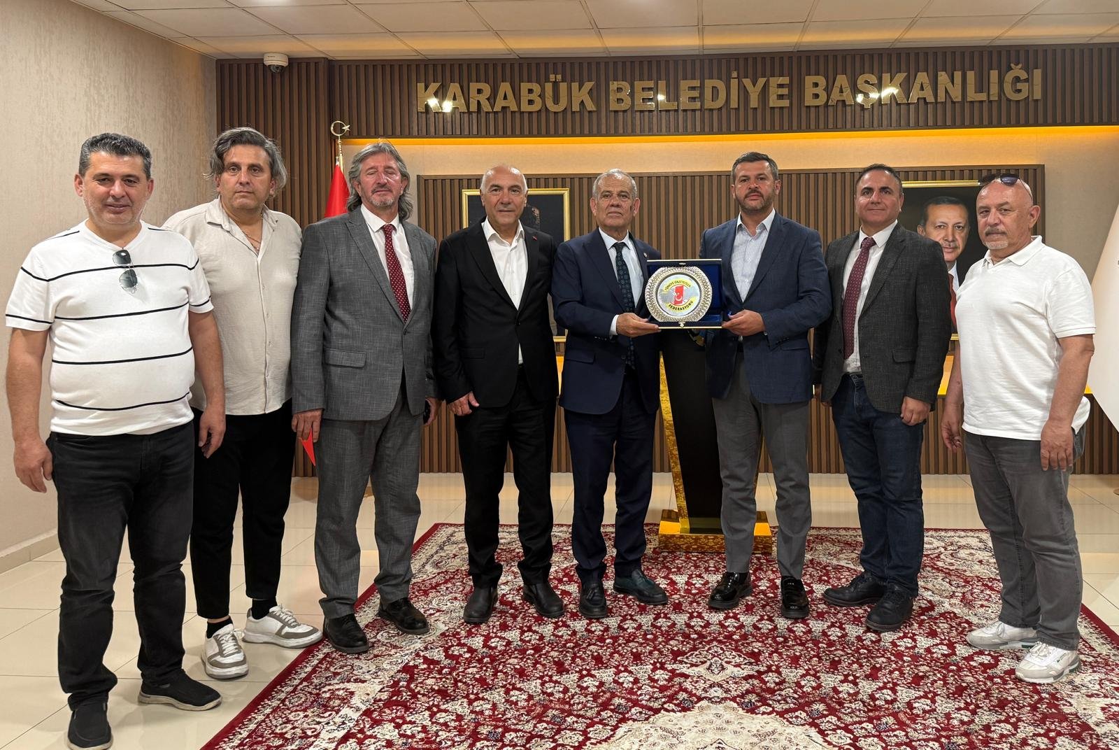 TGF GENEL BAŞKANI YILMAZ KARACA, KARABÜK GAZETECİLER CEMİYETİ ZİYARETİNDE KONUŞTU ÇARPICI AÇIKLAMALAR YAPTI