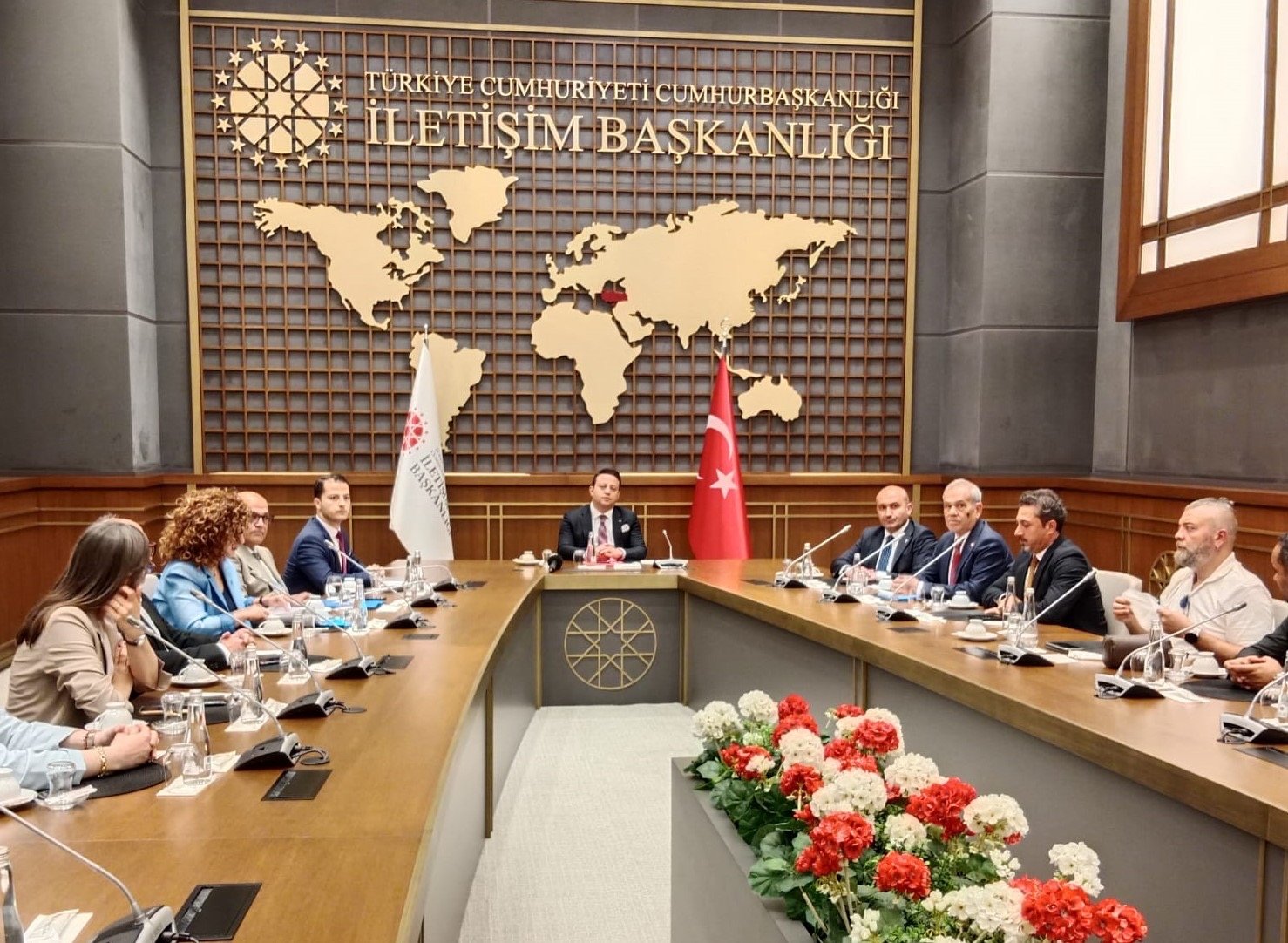 “ANADOLU BASINININ SORUNLARI ARTIYOR”